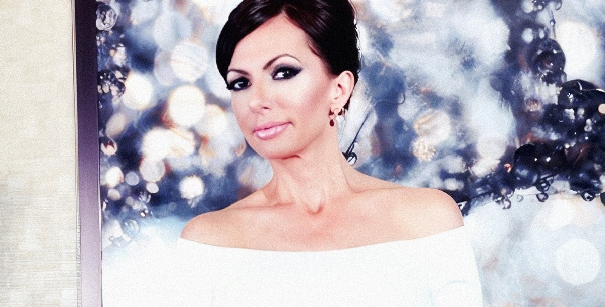 Catalina Cruz como Melania Mounds en The First Lady (2018) Dondal Melania Trump Parody