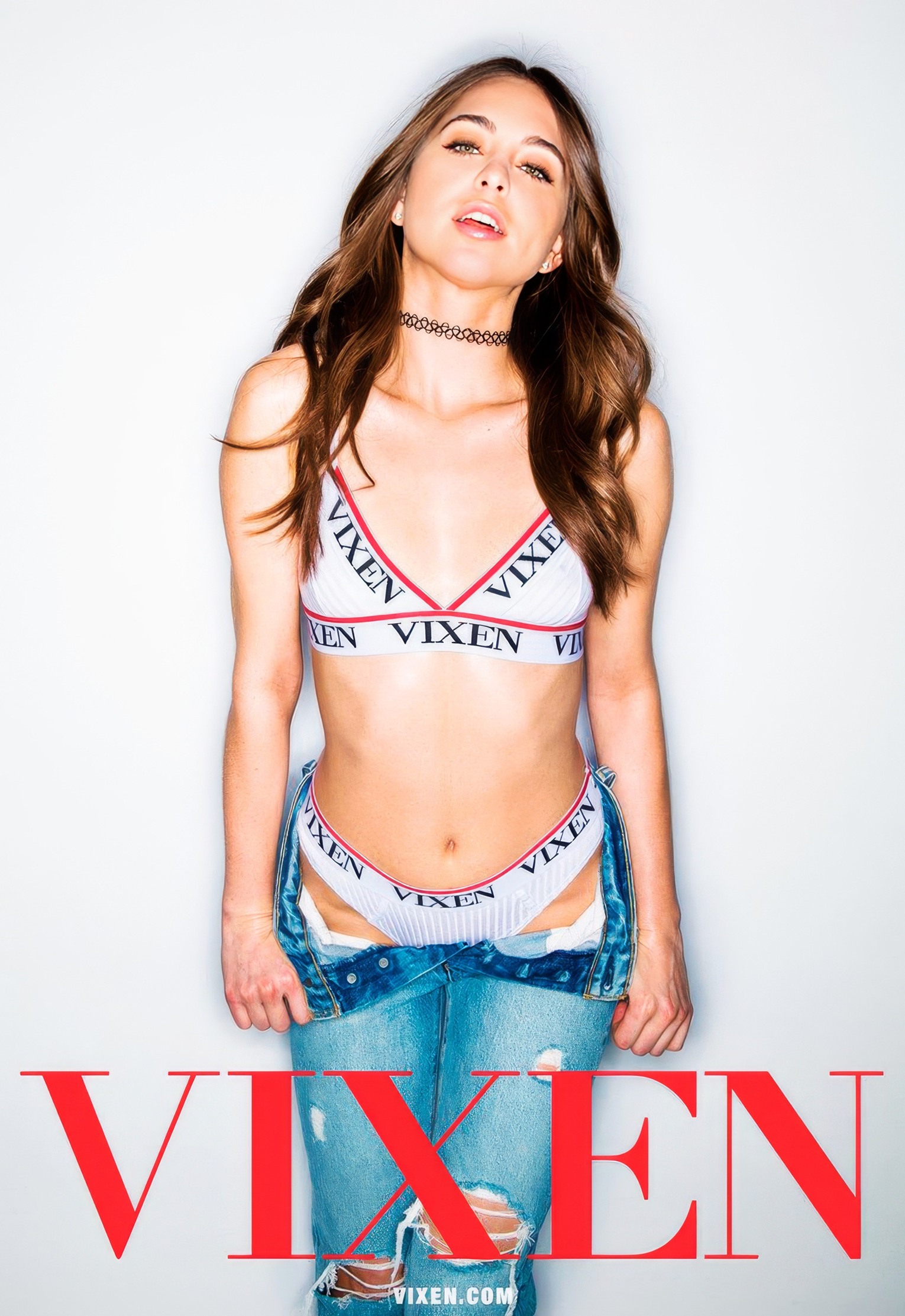 Riley Reid Vixen Angel Octubre 2017 The Most Sexy Petit Brunette 2010 Decade