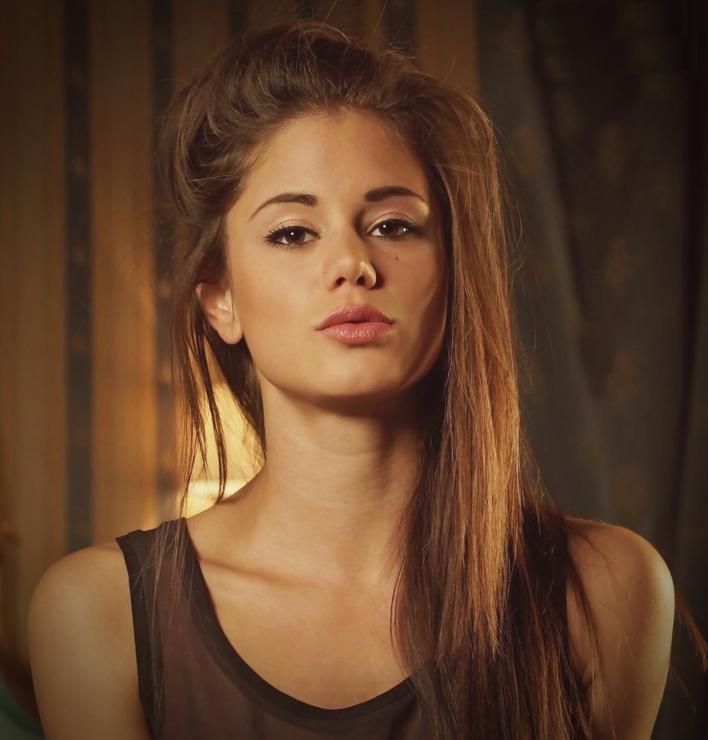 Little Caprice as Marketa Stroblova: Nubile French Pornstar as Erotic Nude Model (Stefan Grosjean, 2010)