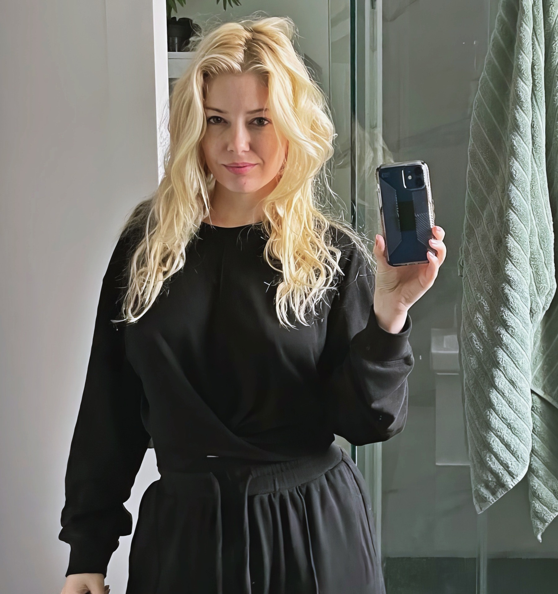 Charlotte Stokely at 39 Years Old as Selfie Erotic MILF All Girl Lesbian Queen Perfomer Buxom Blonde (2025)