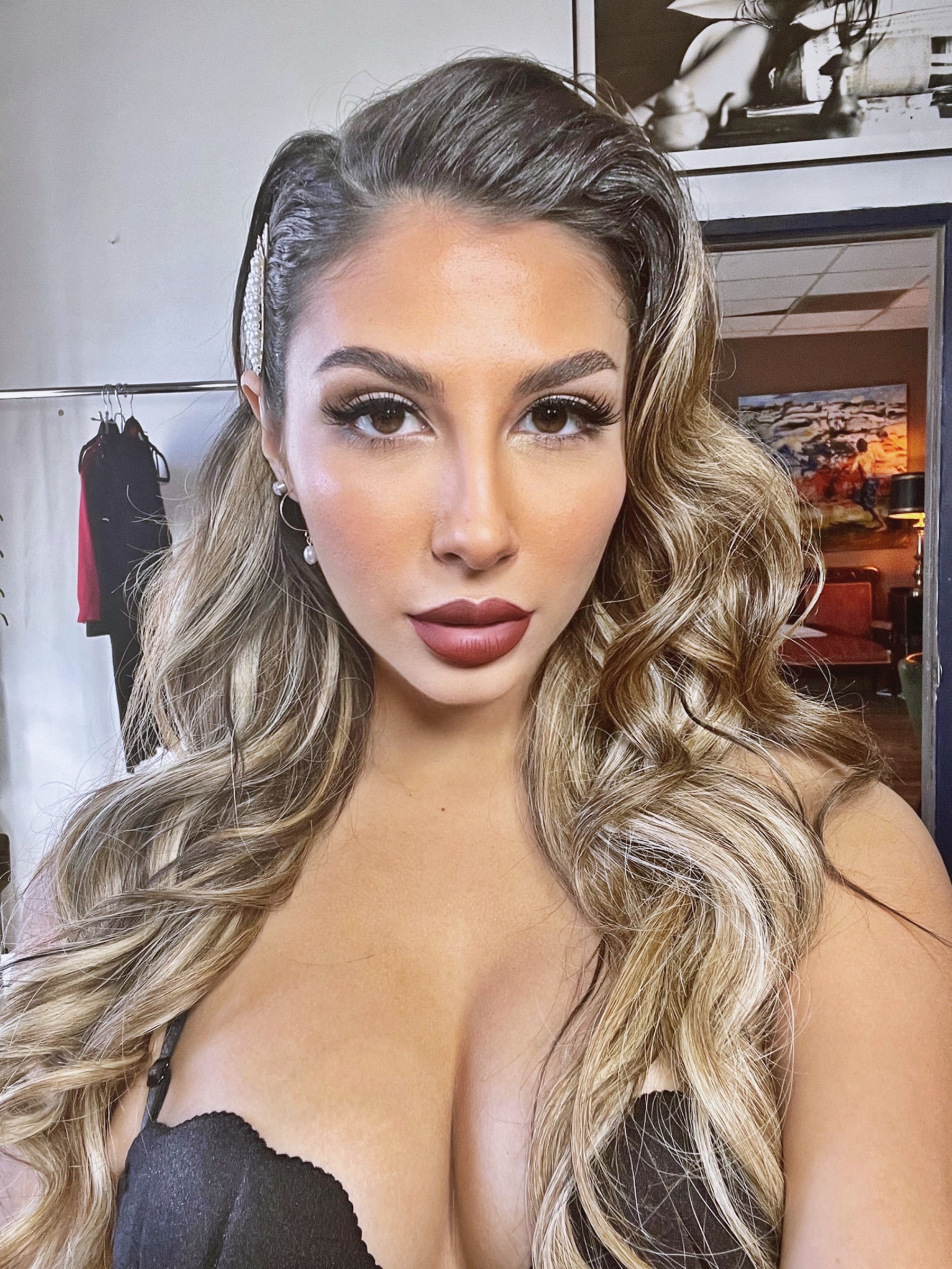 Gianna Dior at 27 Years Old: Can I be your dinner plan?
