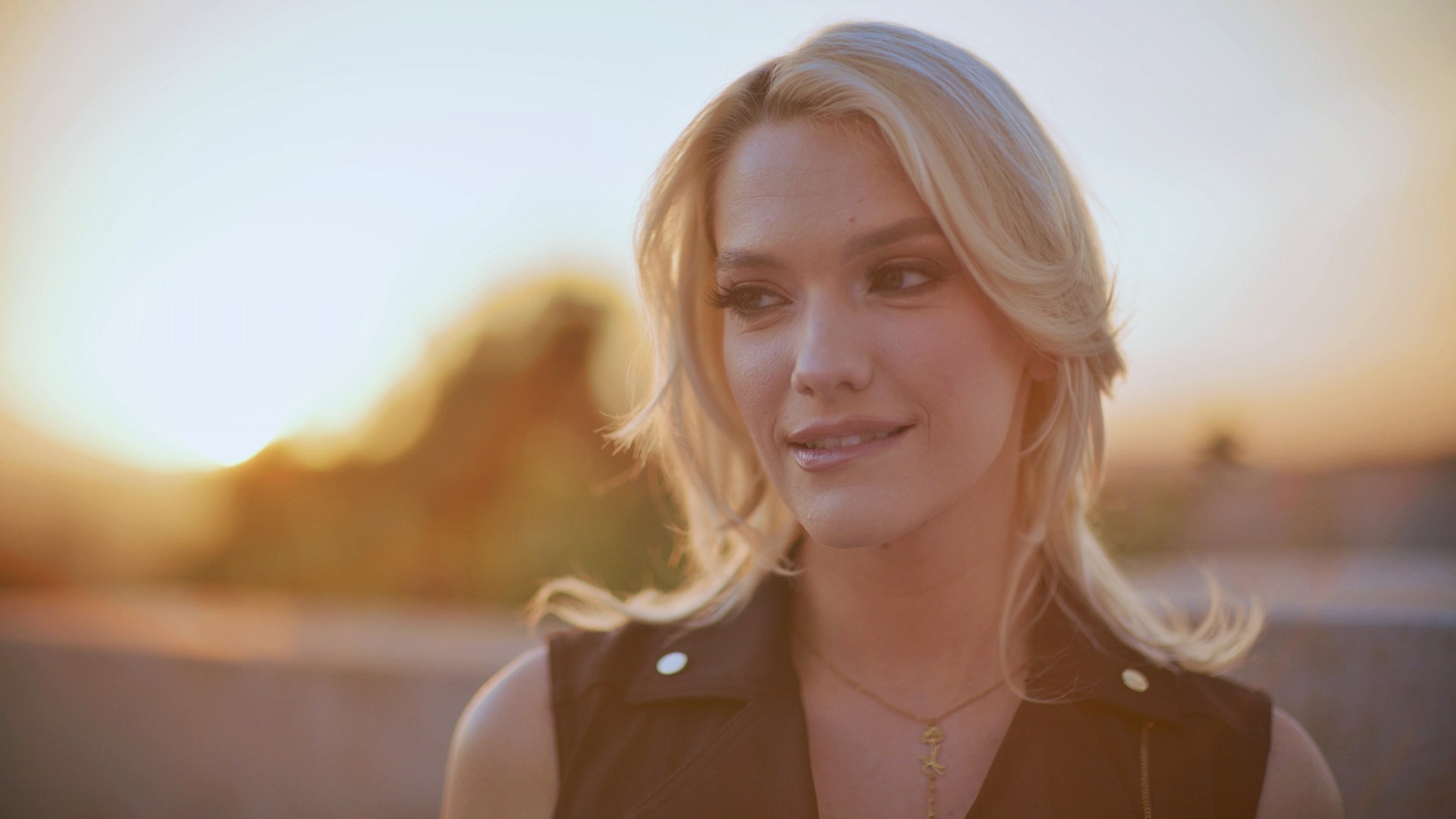 Kenna James' Dream at 30 Years Old. Luxure - My wife's climax (Dorcel, 2024)