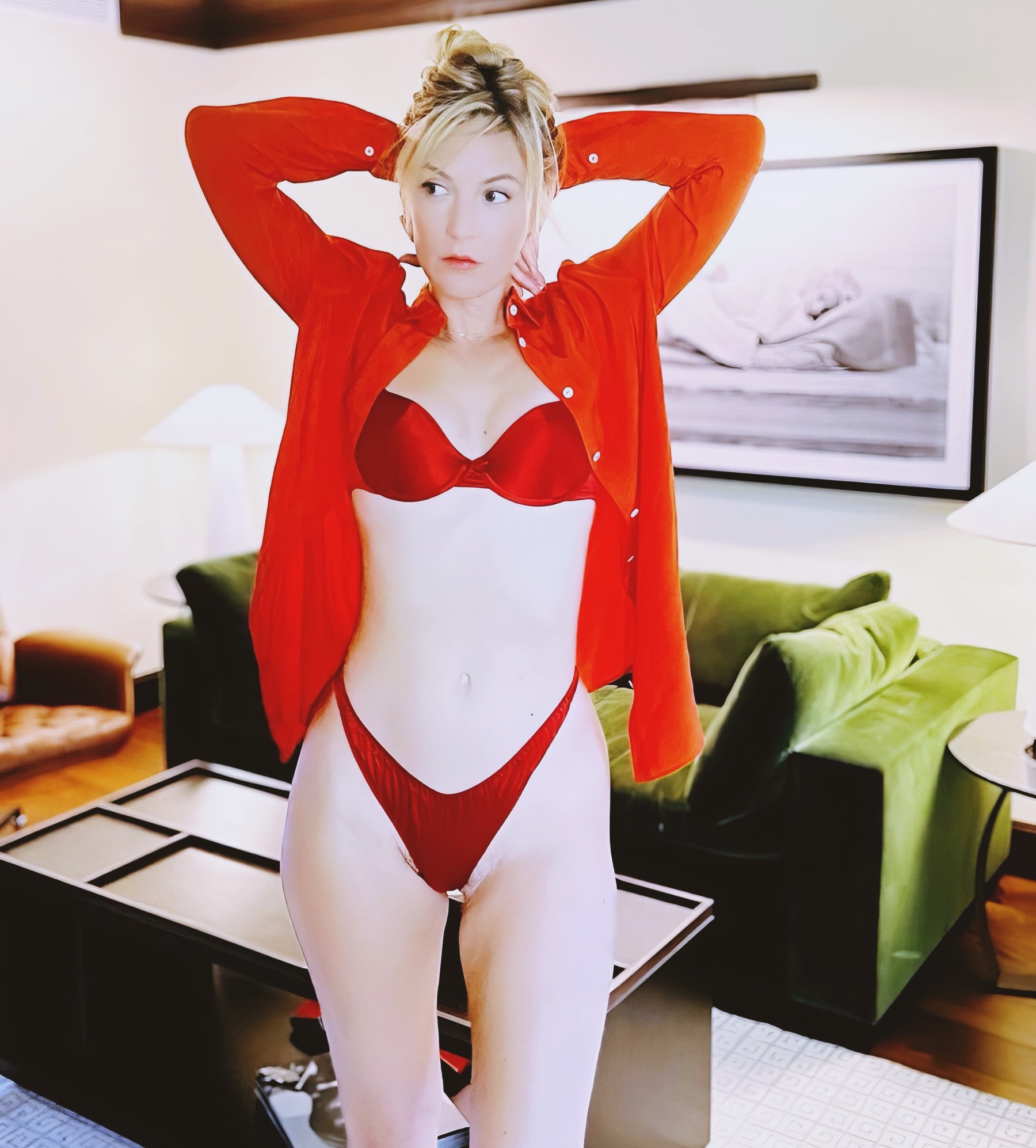 Mona Wales, 37 Years Old as Spiegler Girl: Red Underwears (Twitter, 2022)
