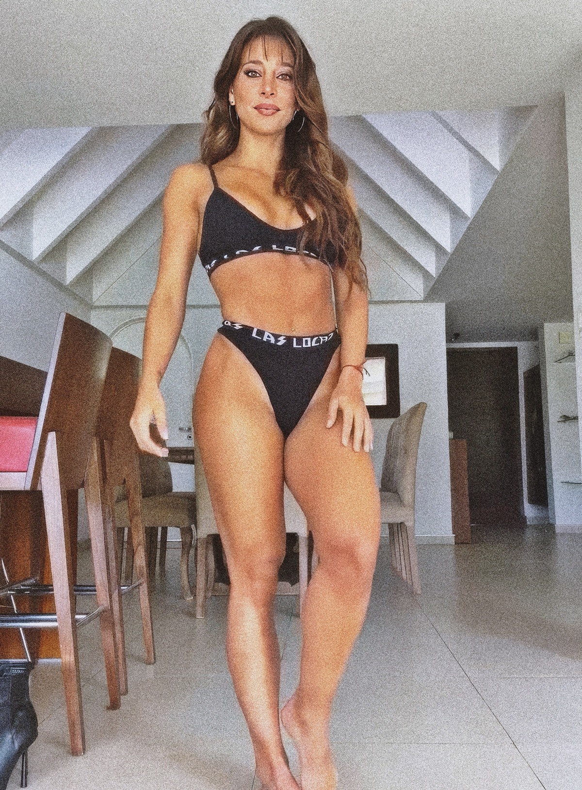 Sol Perez at 32 Years Old: Black Underwears Brunette MILF Bombshell Body (2025) Busty Blonde Argentina Almost Porn