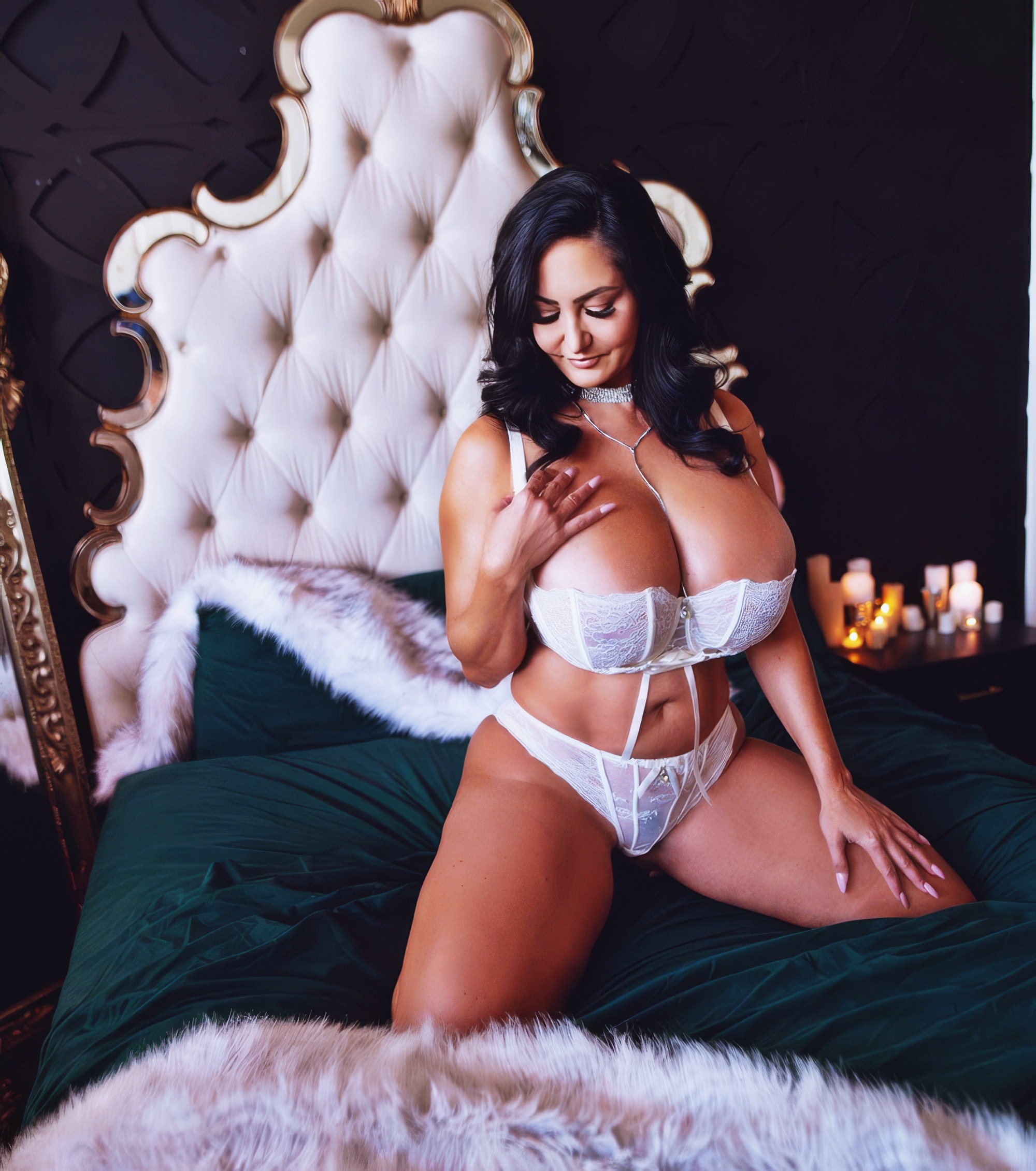 Ava Addams, 43 Years Old: White Lingerie and Breasted Luxure Pornstar (2023)