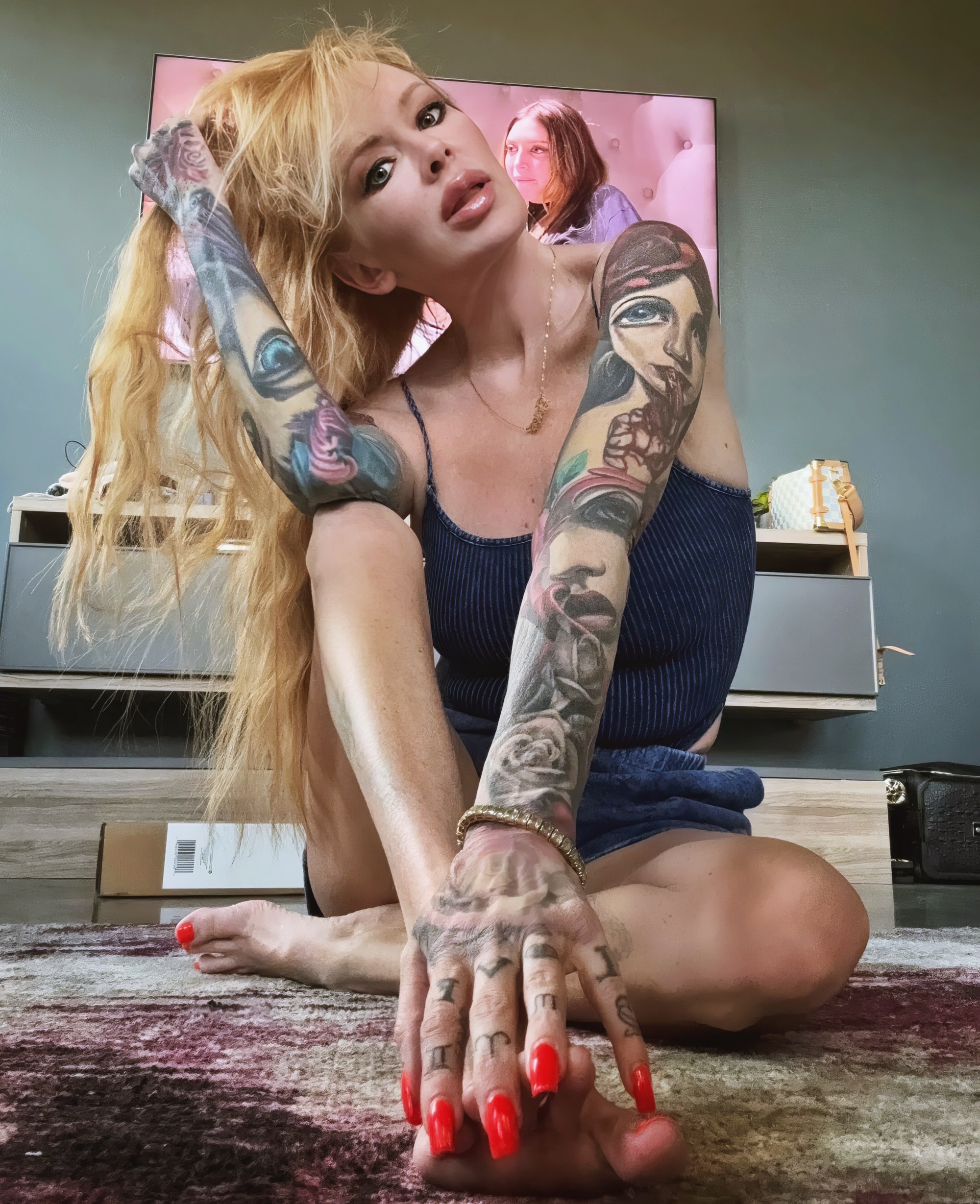 Jenna Jameson at 51 Years Old as Spieger Selfie Blonde Bombshell Queen Retired (2024/2025)