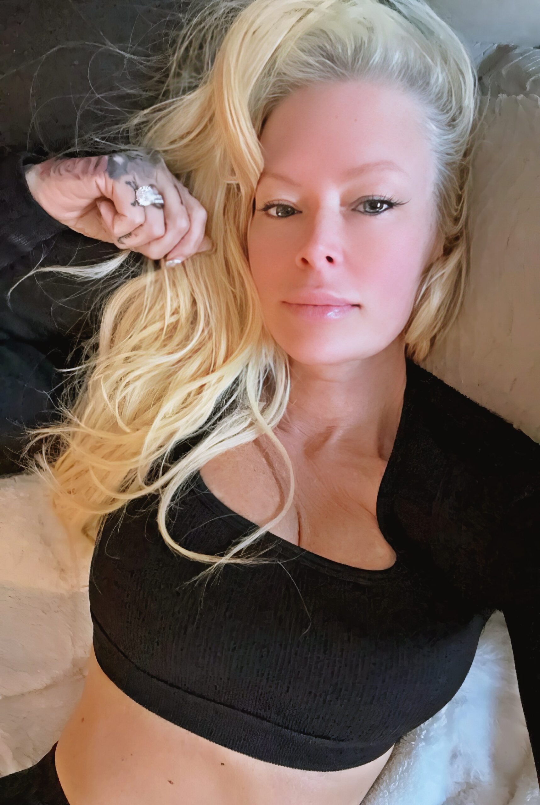 Jenna Jameson at 51 Years Old as Spieger Selfie Blonde Bombshell Queen Retired (2024/2025)