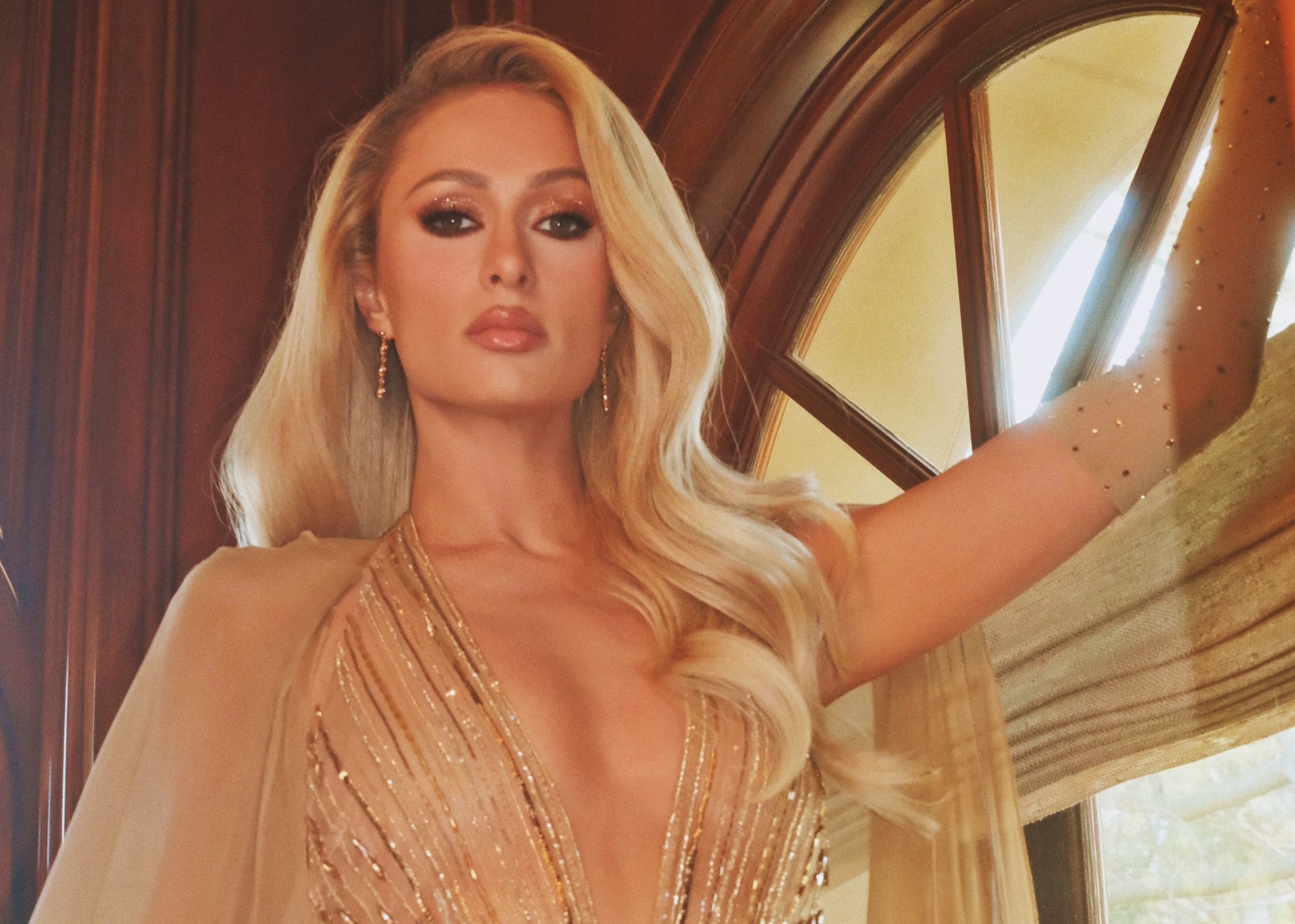 Paris Hilton at 44 Years Old as Blonde MILF Delicate Slender Erotic Model Golden Bright and Princess as Shawna Lenee (2025)