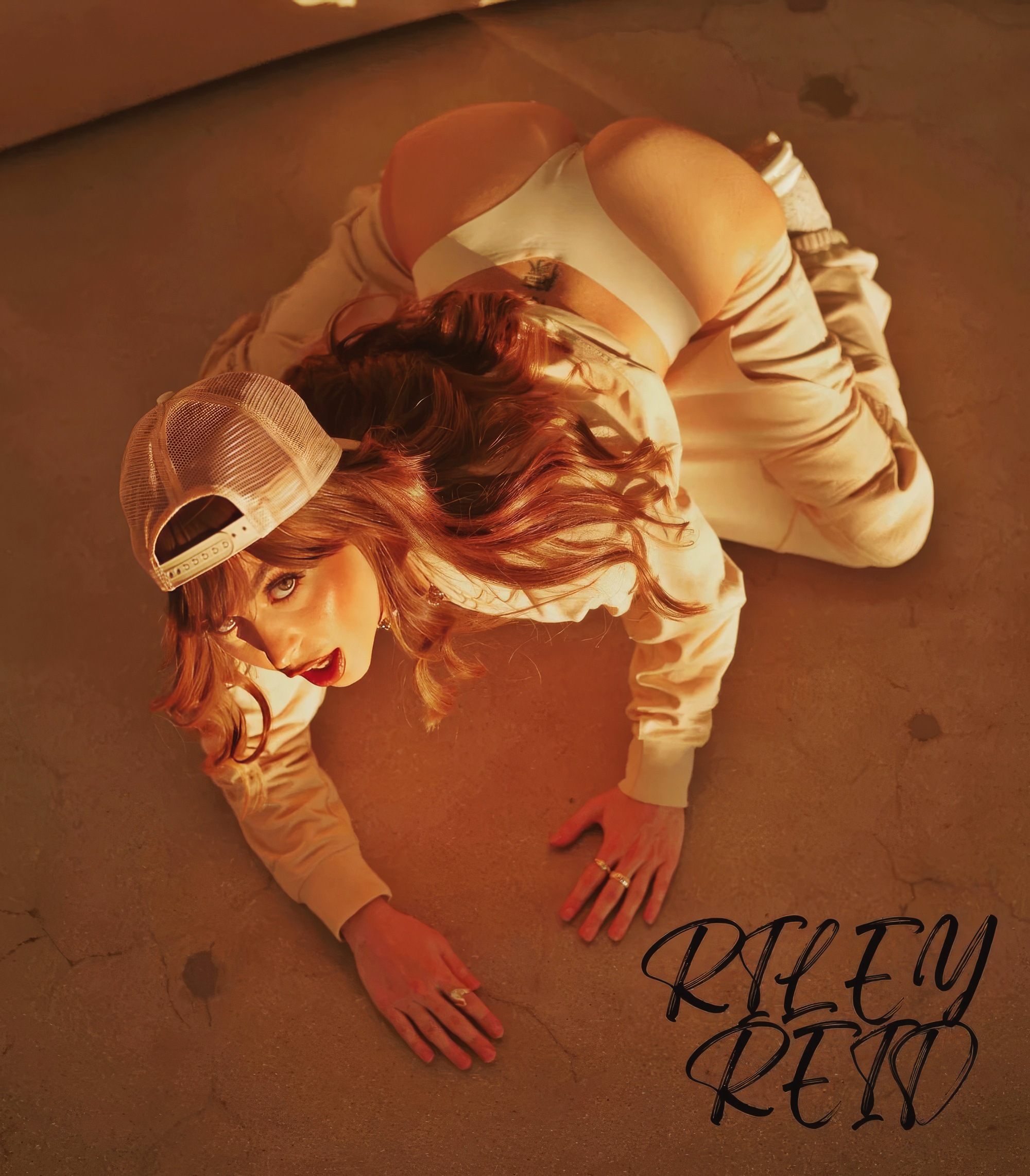 Riley Reid at 33 Years Old: Eighteen Plus Clothing (2024) Fashionista Retired Brunette Natural Perfomer Super Slender MILF