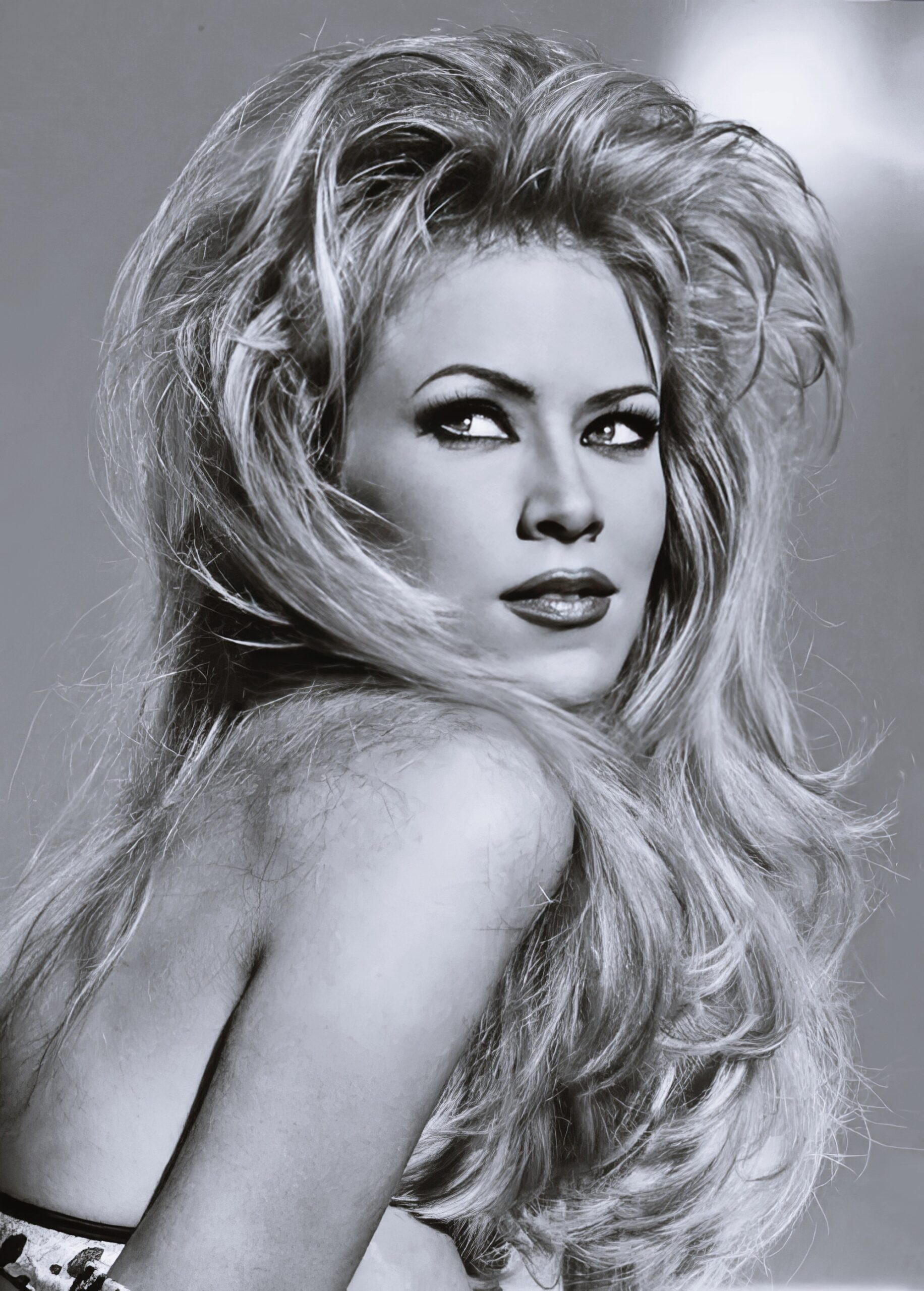 Jenna Jameson at 25 Years Old (1999): Photo Collection: The Queen of Porn (1993-2024)