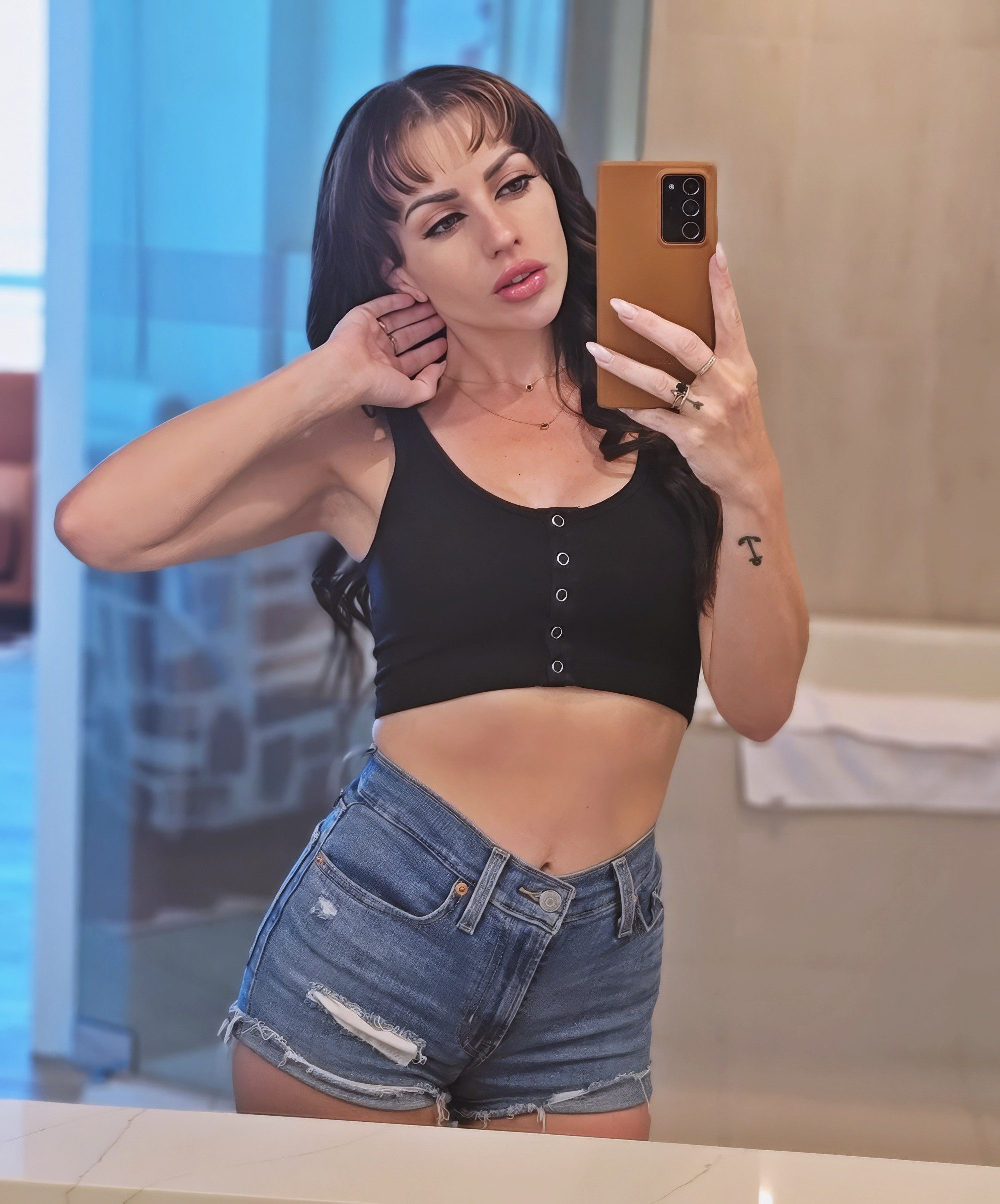 Lexi Belle at 34 Years Old: MILF New Busty Transition as Speiger Selfie Girl (2021)