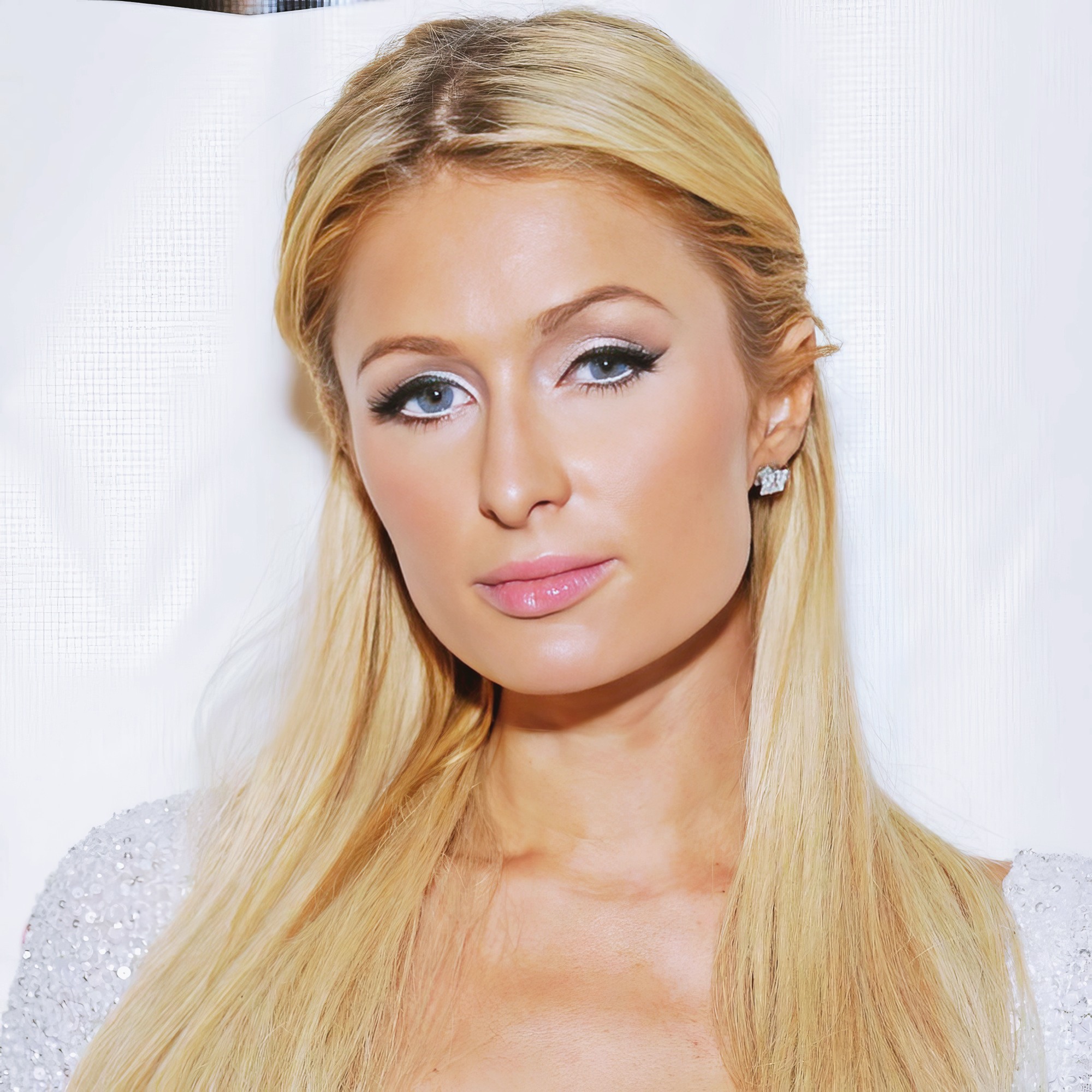 Paris Hilton as Centerfold (Photo Collection 2001-2021) Erotic Blonde Natural Almost Pornstar