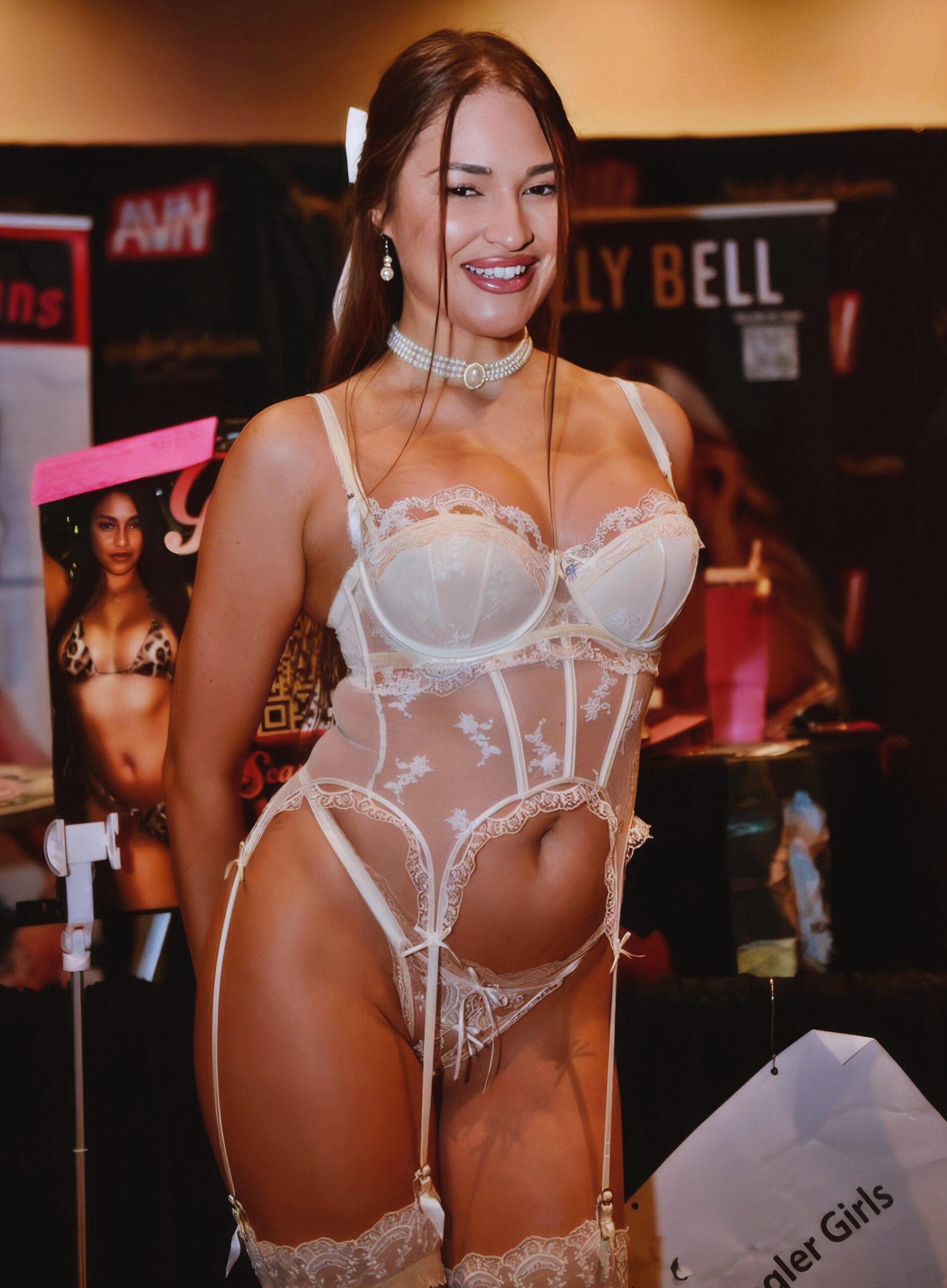 Gizelle Blanco at 26 Years Old as Bodied Female Perfomers in White Lacy Lingerie at AVN Awards Expo 2026