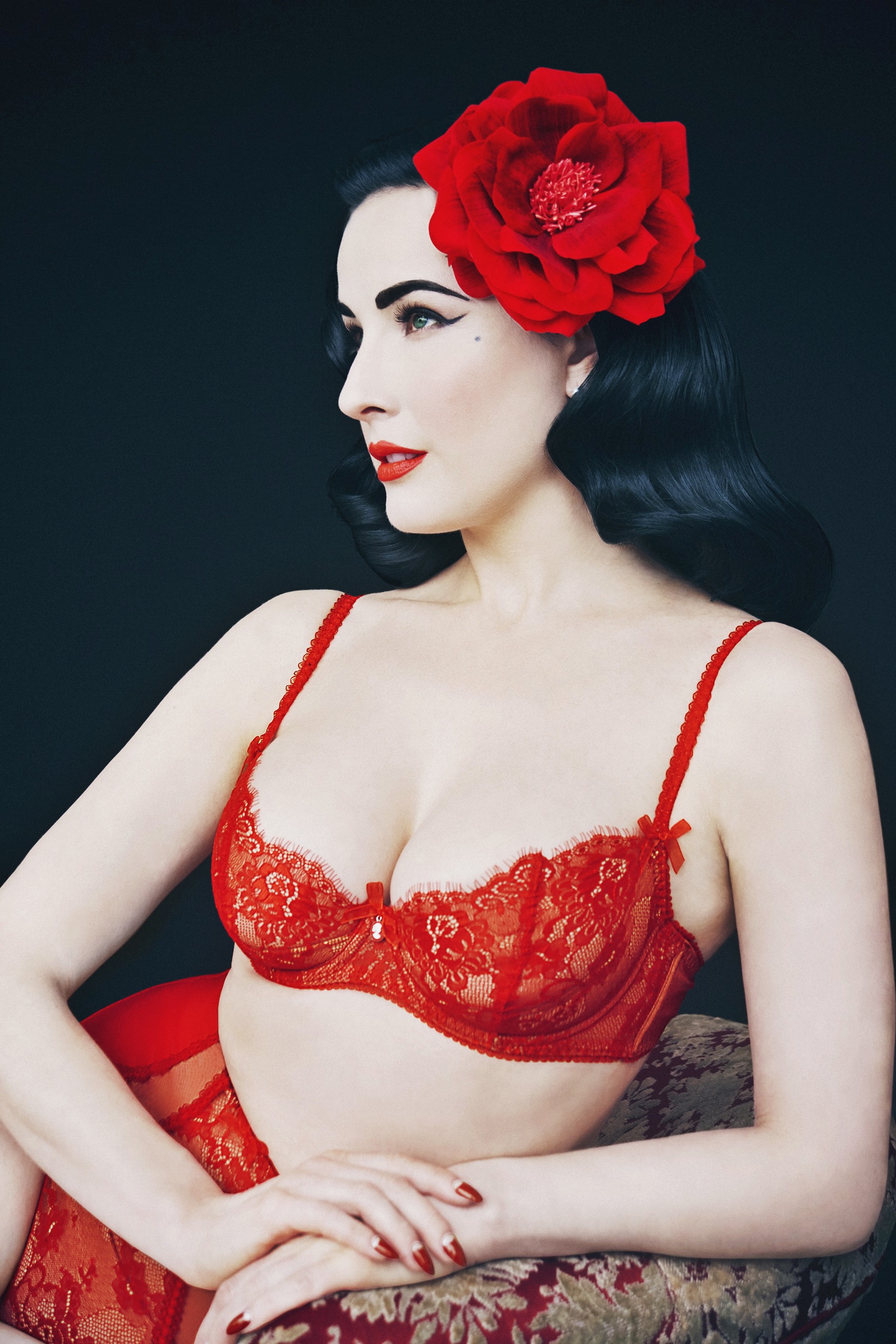 Dita Von Teese at 45 Years Old as Burlesque Erotic Centerfold Model Pin-Up Brunette MILF Busty (2018)