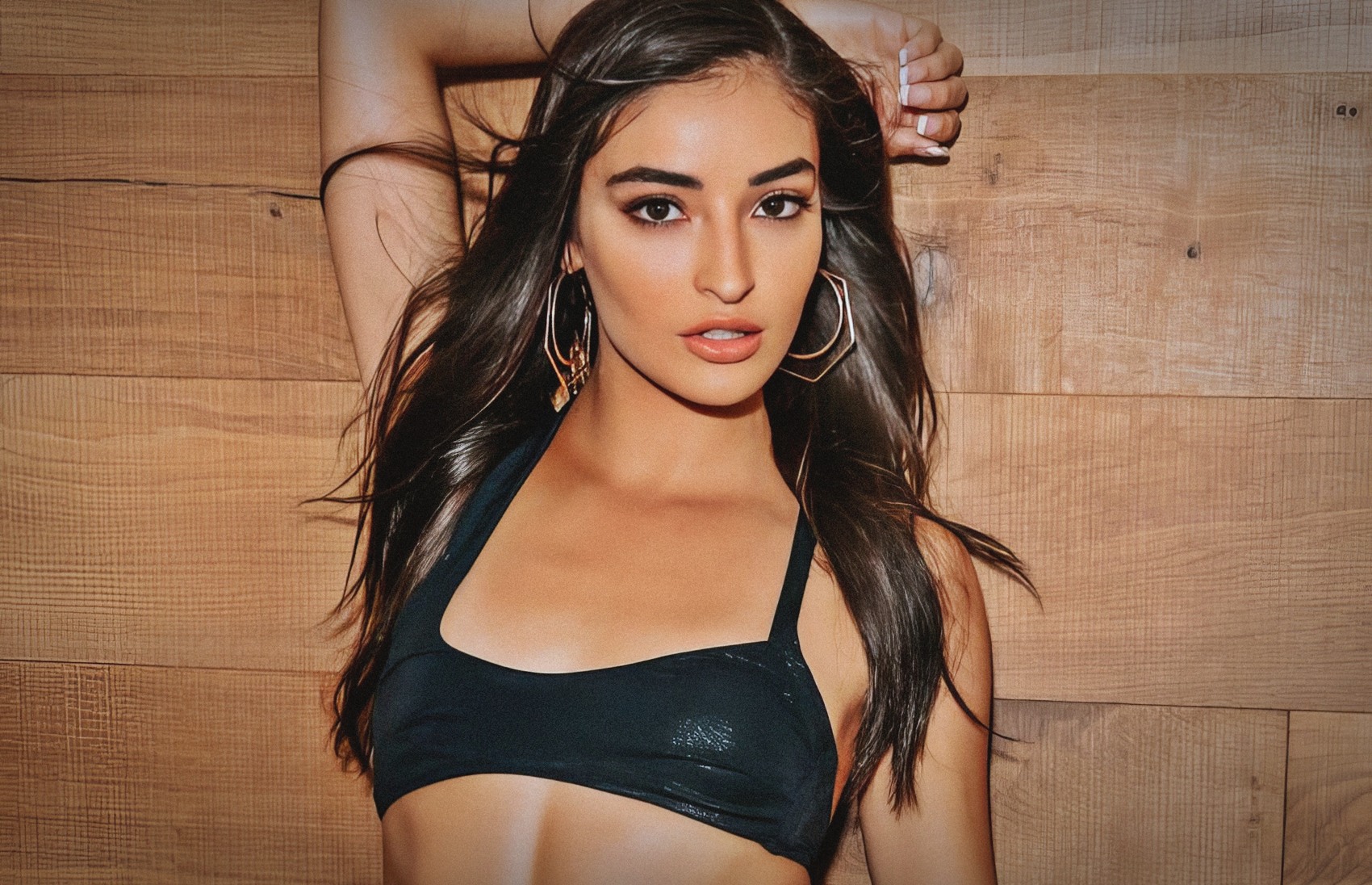 Emily Willis at 21 Years Old: Truth Or Dare (Vixen, 2020) Delicate Petit All Natural Argentina Brunette Nubile